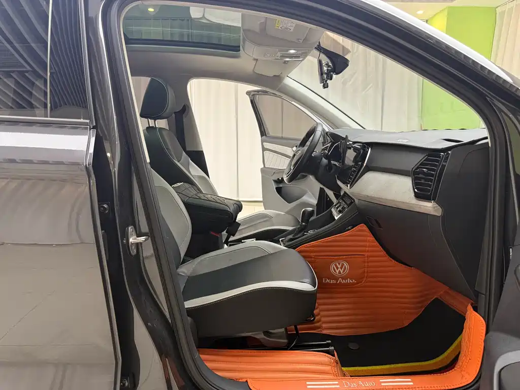 JETTA VS7 2022 280TSI automatic high-gloss version купить на сайте DeffCars