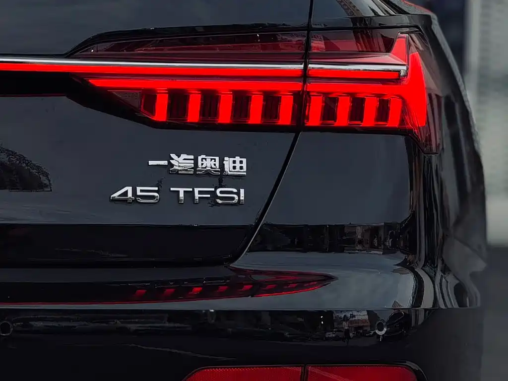Audi A6L 2025 45 TFSI Premium Dynamic Model купить на сайте DeffCars