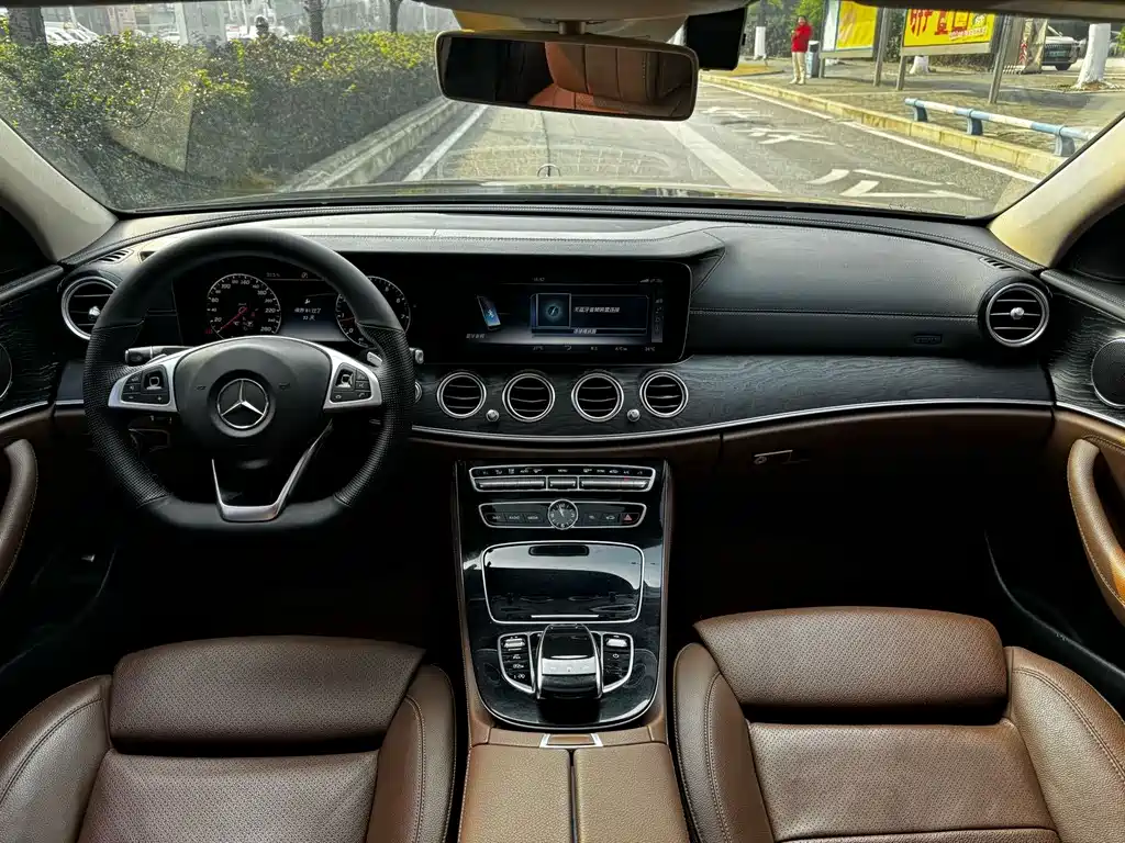 Mercedes-Benz E-Class 2016 E 200 L Sports купить на сайте DeffCars