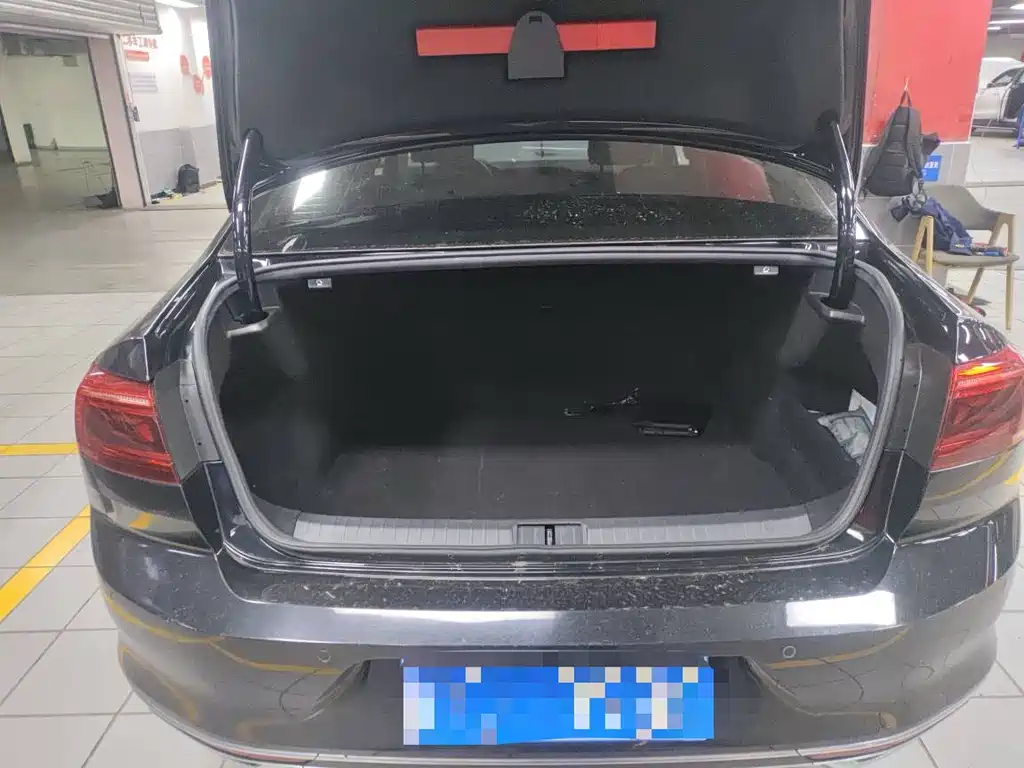 Magotan 2021 330TSI DSG 30th Anniversary Edition купить на сайте DeffCars