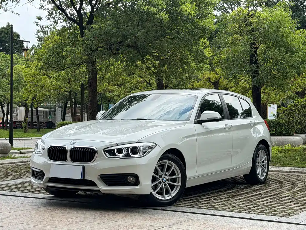 BMW 1 Series Imported 2015 Model 118i Leading купить на сайте DeffCars
