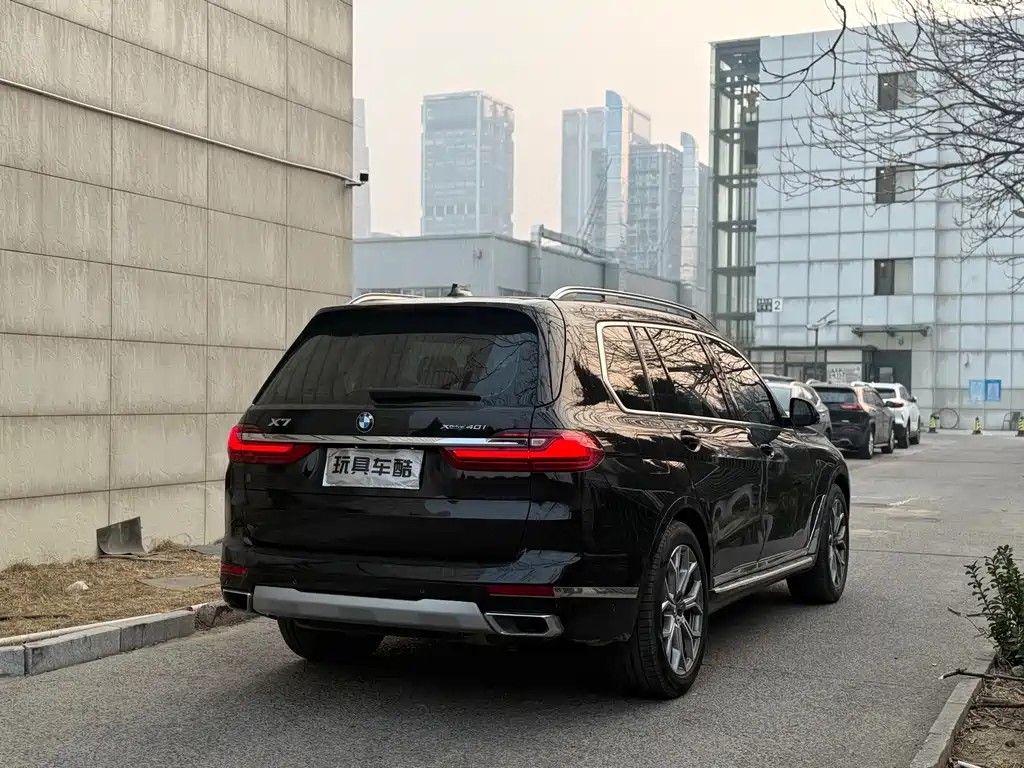 BMW X7 2022 xDrive40i Leading Luxury Package купить на сайте DeffCars