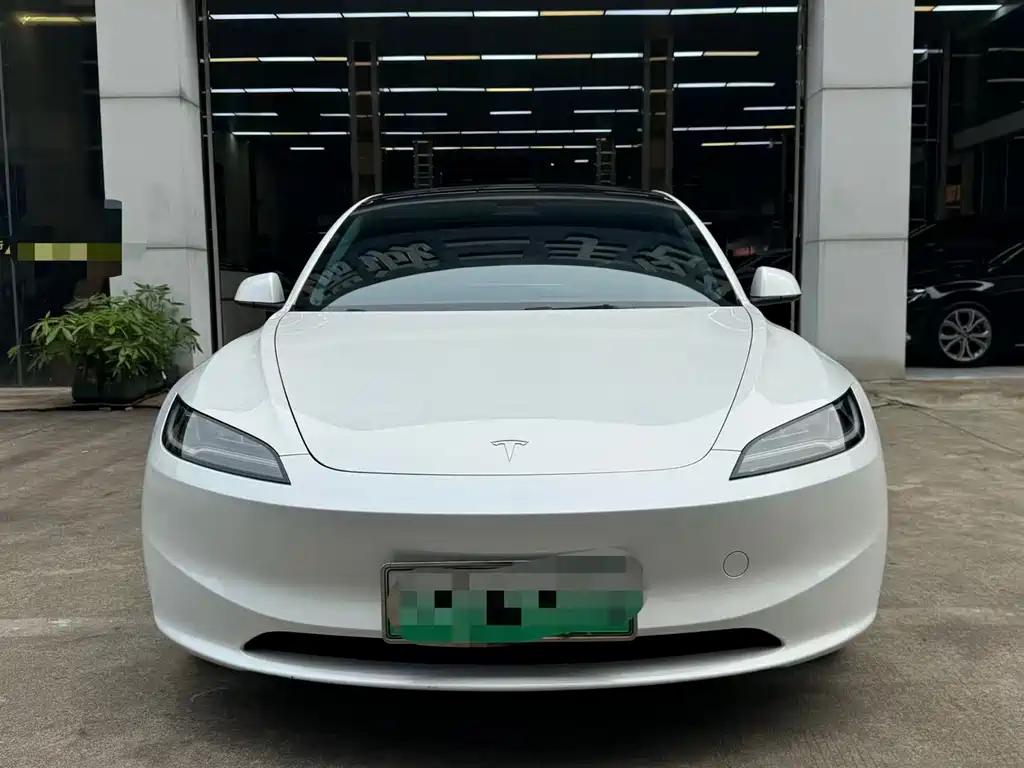 Model 3 2023 long-range all-wheel drive version купить на сайте DeffCars