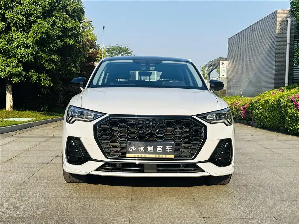 Audi Q3 Sportback 2023 40 TFSI Fashion купить на сайте DeffCars