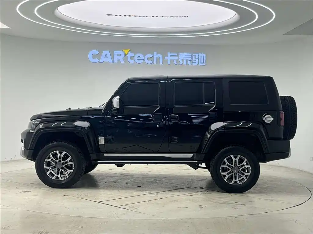 Beijing Off-Road BJ40 2024 2.0T City Hunter Honor Edition купить на сайте DeffCars