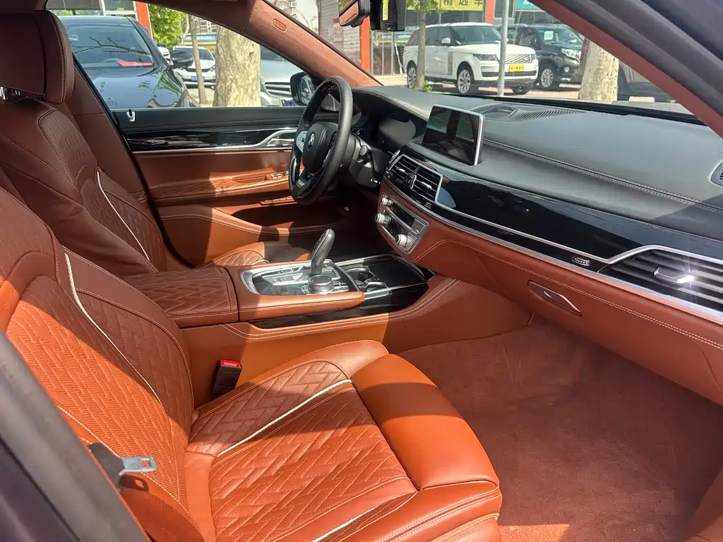 BMW 7 Series 2019 740Li xDrive Executive M Sports Package купить на сайте DeffCars