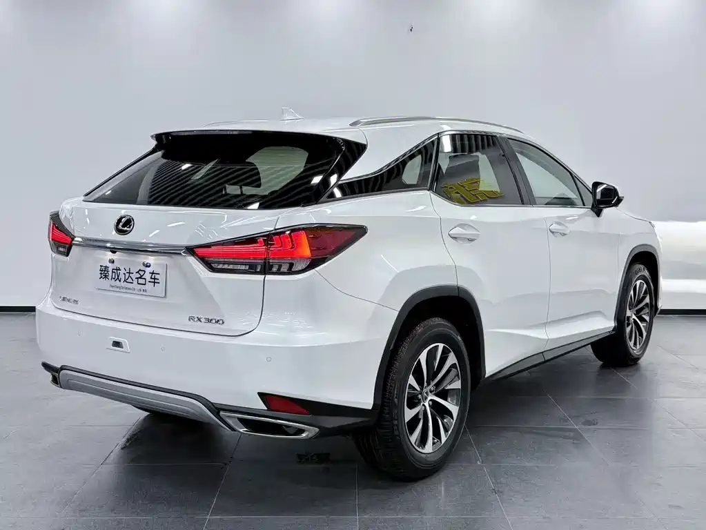 Lexus RX 2020 300 2WD Elite Edition National VI купить на сайте DeffCars