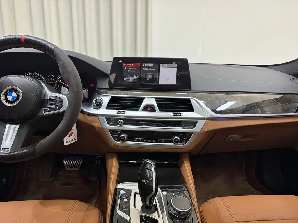 BMW 5 Series 2018 530Li Leading M Sports Package купить на сайте DeffCars