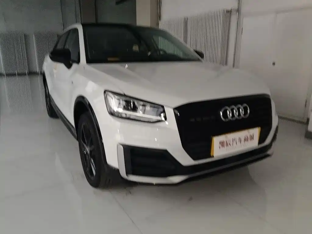 Audi Q2L 2018 35 TFSI Fashionable and Dynamic National VI купить на сайте DeffCars