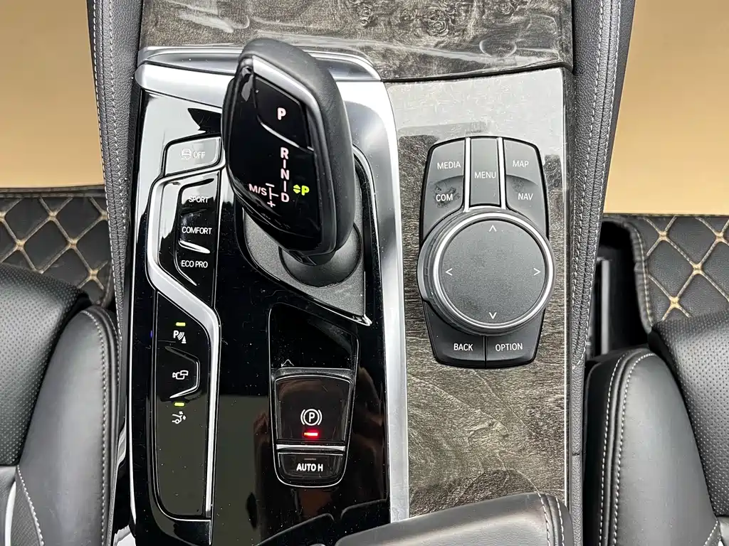 BMW 6 Series GT 2021 630i M Sports Grand Tourer Edition купить на сайте DeffCars
