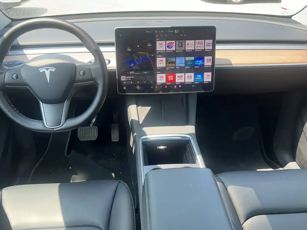 Model Y 2021 long-range all-wheel drive version купить на сайте DeffCars