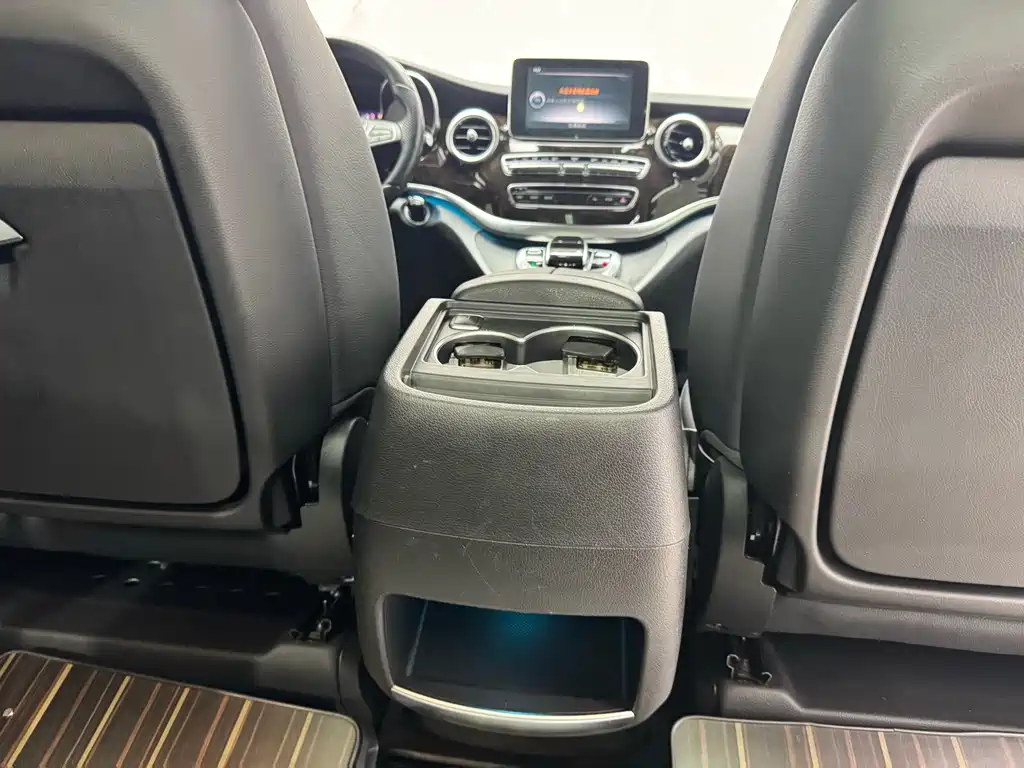 Mercedes-Benz V-Class 2018 V 260 L Premium Extended Edition National VI купить на сайте DeffCars