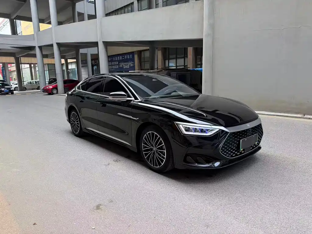 Han 2023 DM-i Champion Edition 121KM Honor Type купить на сайте DeffCars