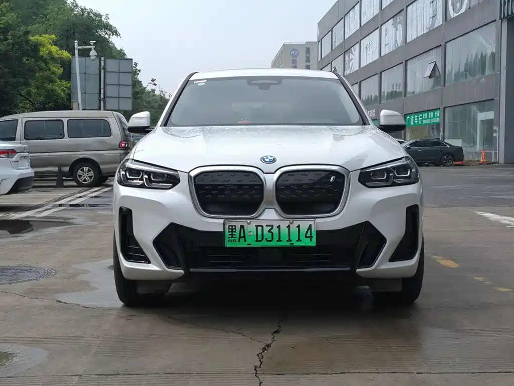 BMW iX3 2024 leading model купить на сайте DeffCars