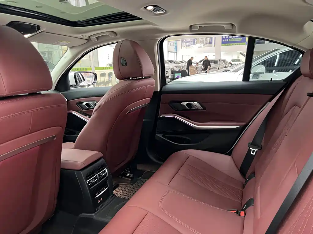 BMW 3 Series 2023 325i M Sports Package купить на сайте DeffCars