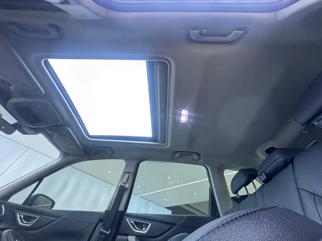 Forester 2022 2.0i AWD Deluxe Edition EyeSight купить на сайте DeffCars