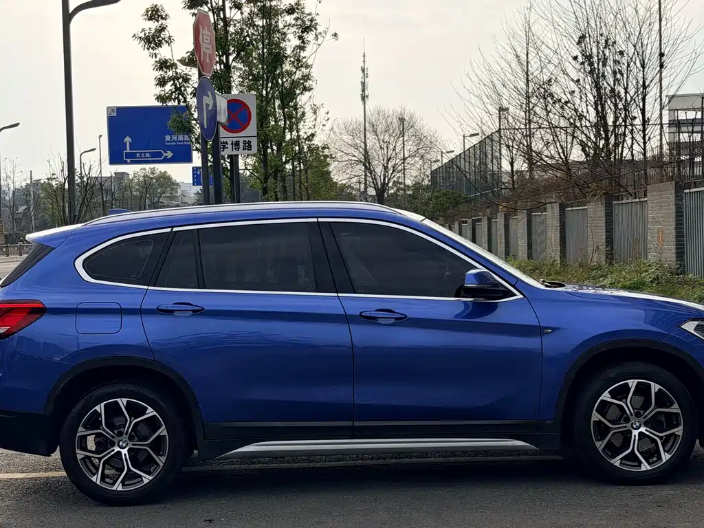 BMW X1 2020 sDrive20Li Exclusive Model купить на сайте DeffCars