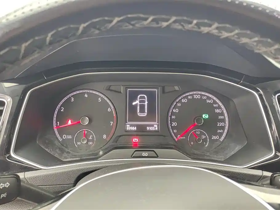 T-ROC 2018 280TSI DSG two-wheel drive comfort model National V купить на сайте DeffCars