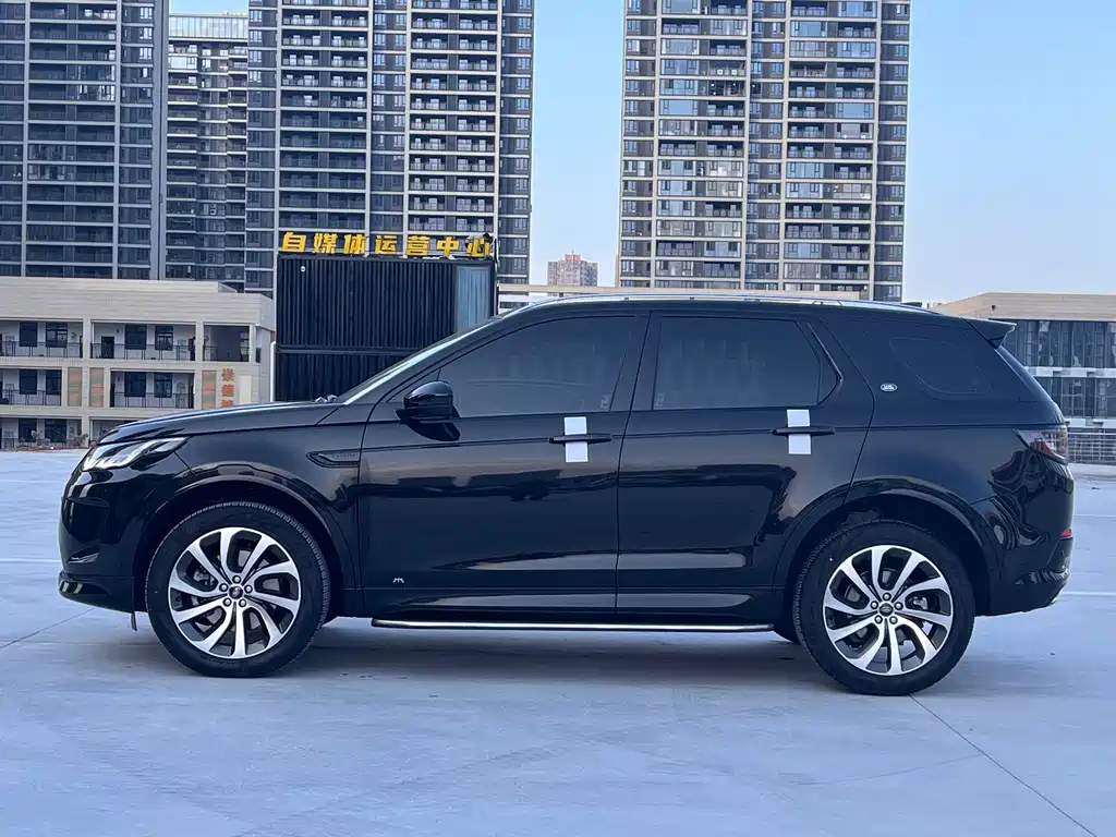 Discovery Sport 2022 249PS Metropolis Edition 5-seater купить на сайте DeffCars