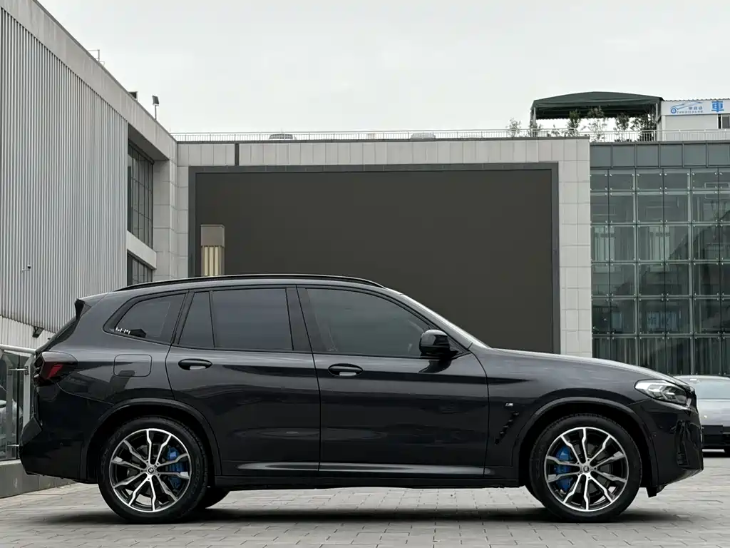 BMW X3 2022 Model 2 xDrive30i Leading M Night Package купить на сайте DeffCars