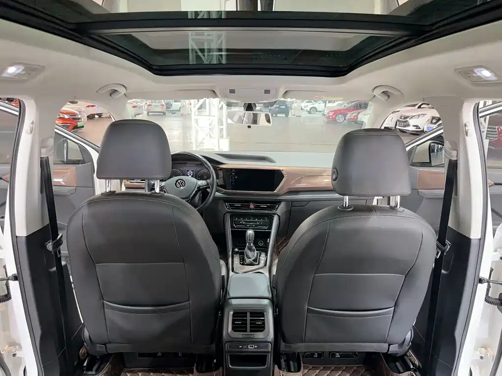Tuyue 2021 280TSI two-wheel drive luxury version купить на сайте DeffCars