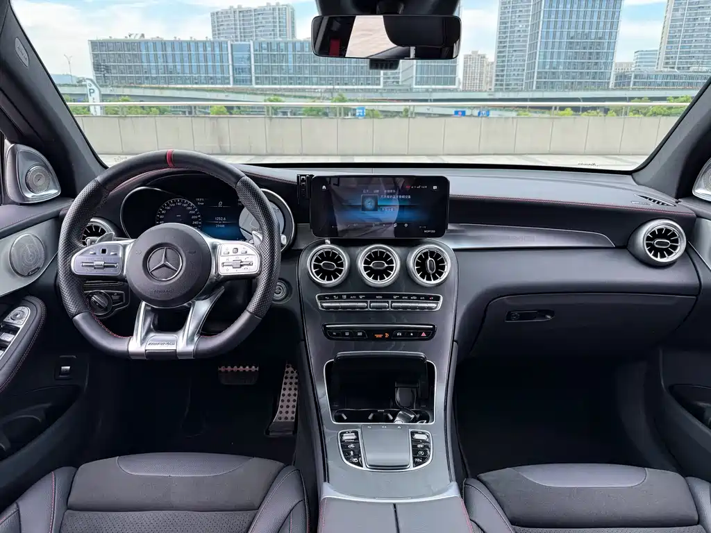Mercedes-Benz GLC AMG 2022 AMG GLC 43 4MATIC купить на сайте DeffCars