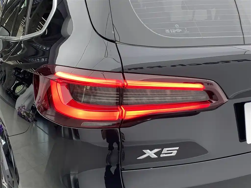 BMW X5 2022 facelift xDrive 40Li M sports package купить на сайте DeffCars