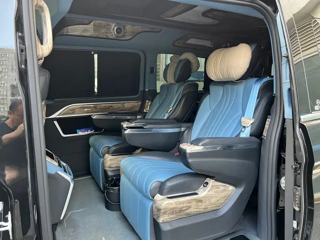 Vito 2023 2.0T Business Edition 7 seats купить на сайте DeffCars