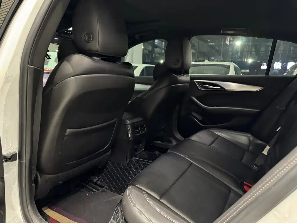 Cadillac CT5 2022 28T luxury model купить на сайте DeffCars