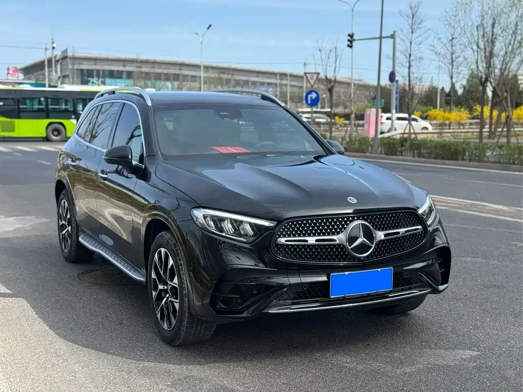 Mercedes-Benz GLC 2024 GLC 260 L 4MATIC luxury model 5 seats купить на сайте DeffCars