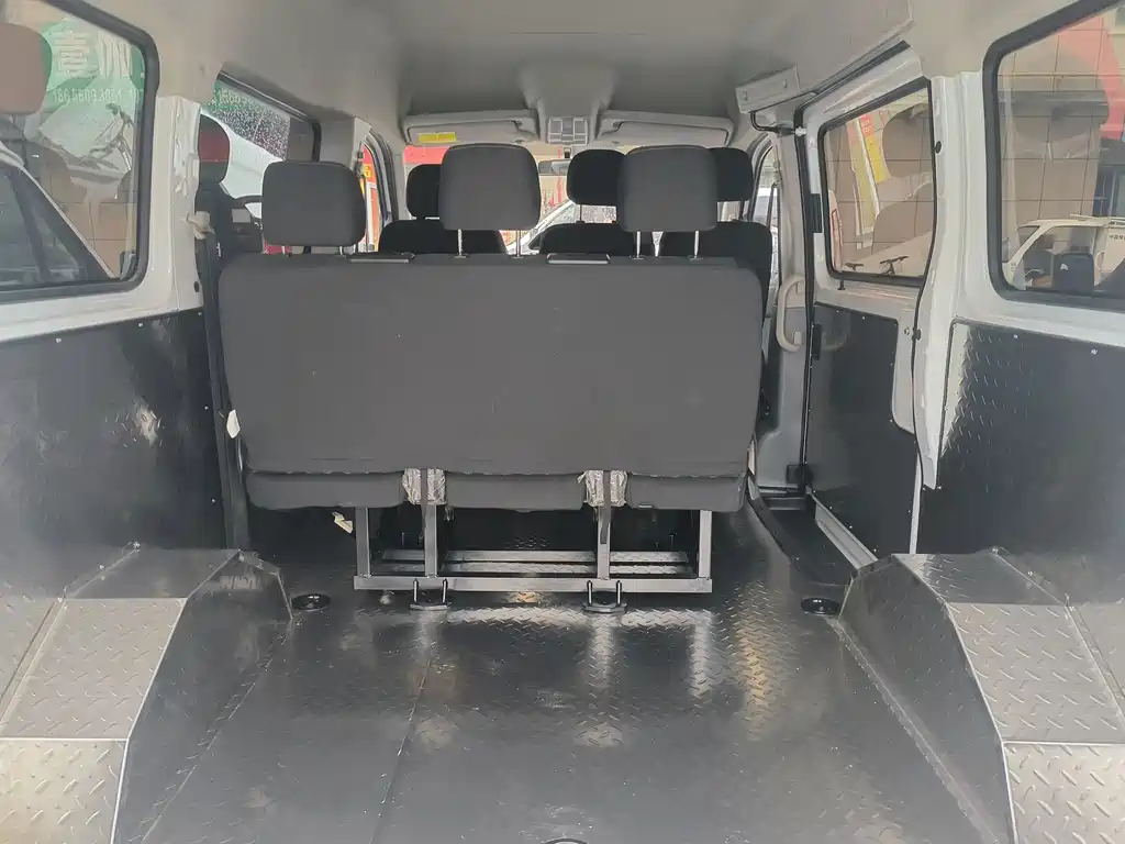 V80 2023 2.0T Amt Classic Super Express Power Edition Short Shaft Medium Top 5/6 Seats купить на сайте DeffCars