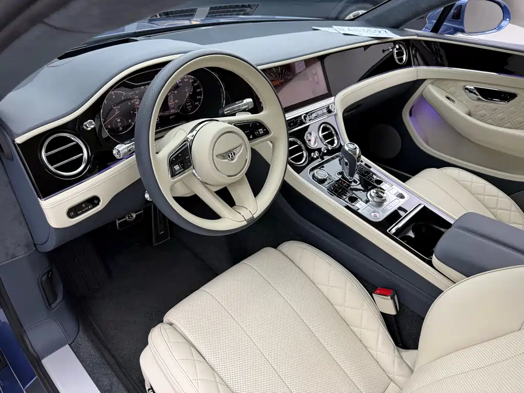 Continental 2022 4.0T GT V8 купить на сайте DeffCars