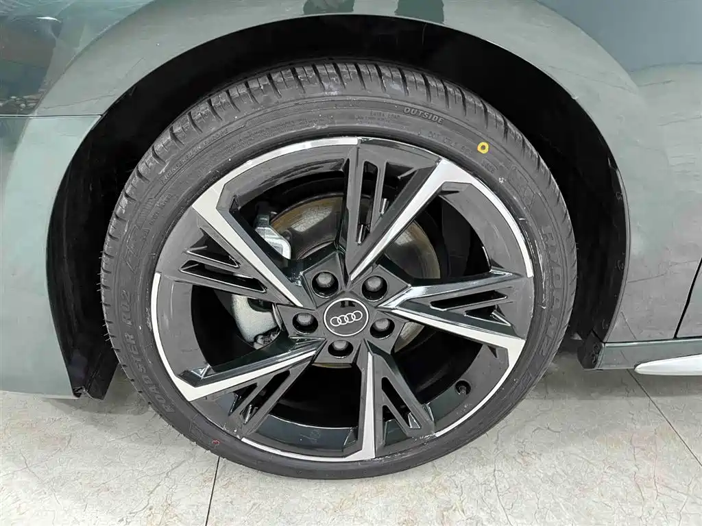 Audi A3 2023 facelift Sportback 35 TFSI stylish and sporty купить на сайте DeffCars