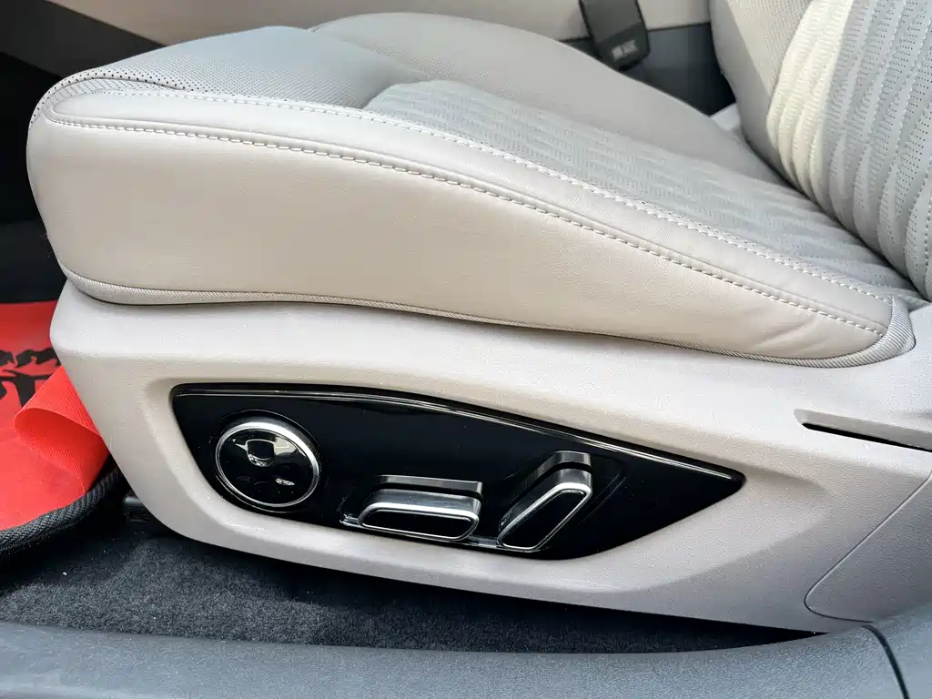 Han 2024 DM-i Honor Edition 121KM Elite Type купить на сайте DeffCars
