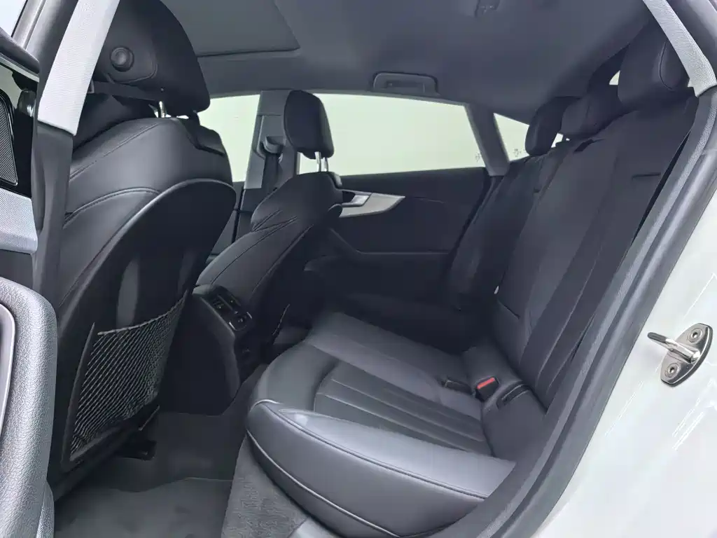 Audi A5 imported 2023 Sportback 40 TFSI fashionable and dynamic купить на сайте DeffCars