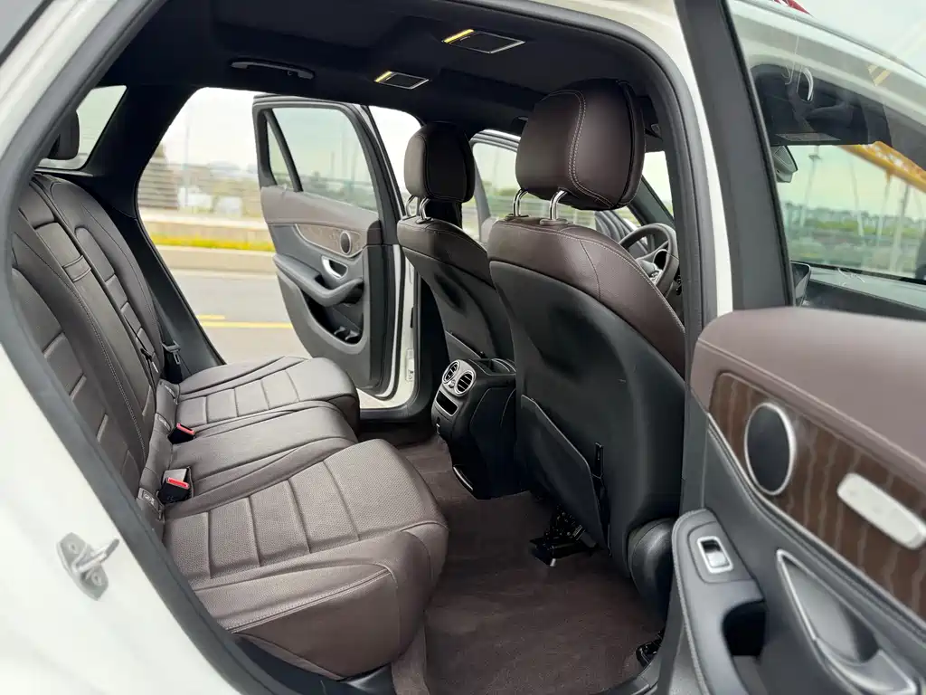 Mercedes-Benz GLC 2020 facelift GLC 260 L 4MATIC luxury model купить на сайте DeffCars