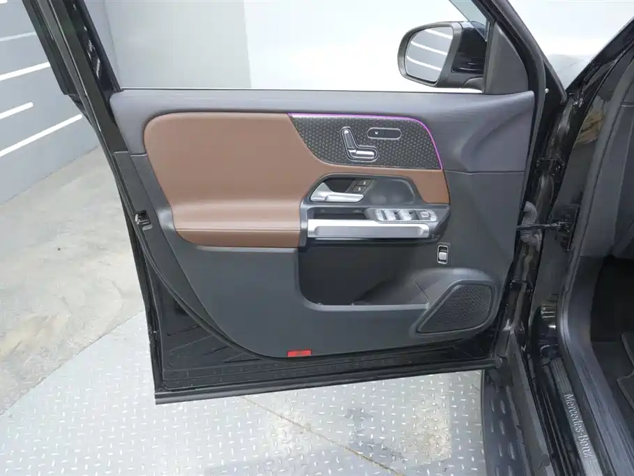 Mercedes-Benz GLB 2024 GLB 220 Fashion Model купить на сайте DeffCars