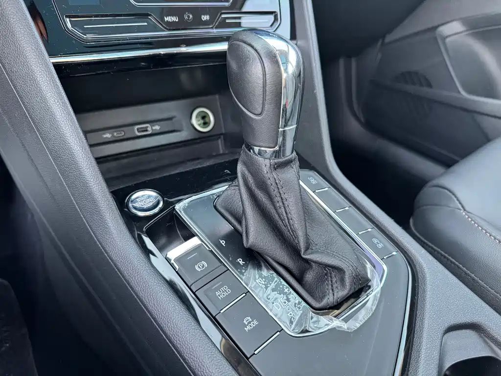 Tuyue 2021 280TSI two-wheel drive luxury version купить на сайте DeffCars