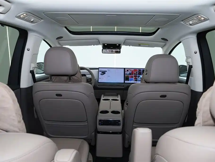 Ideal i8 2025 Standard Edition купить на сайте DeffCars