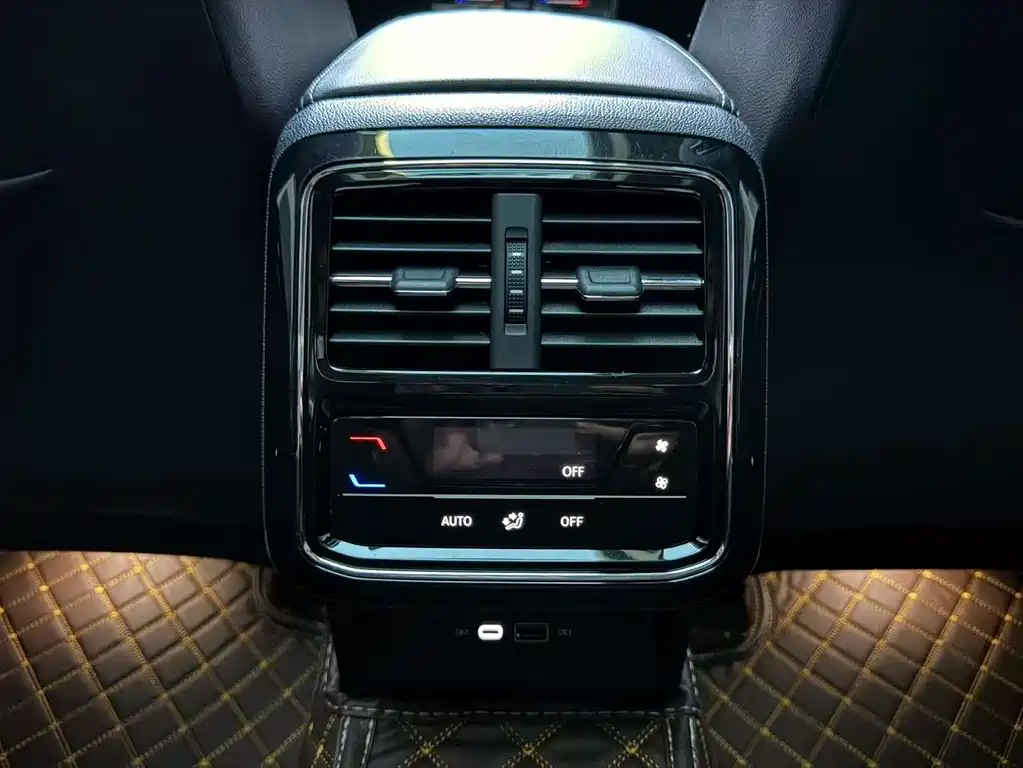 Passat 2022 330TSI Starry Sky Deluxe Edition купить на сайте DeffCars