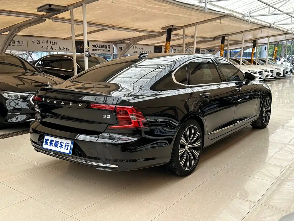 Volvo S90 2022 B5 Zhiyuan Luxury Edition купить на сайте DeffCars