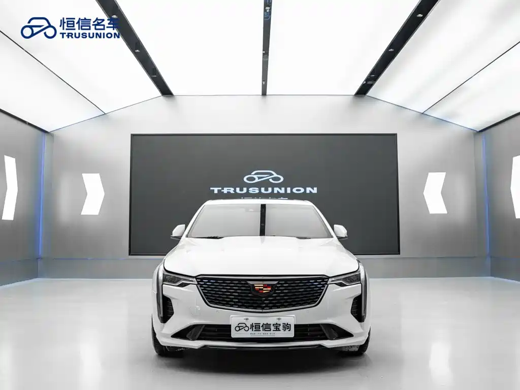 Cadillac CT4 2021 28T Fashion Model купить на сайте DeffCars