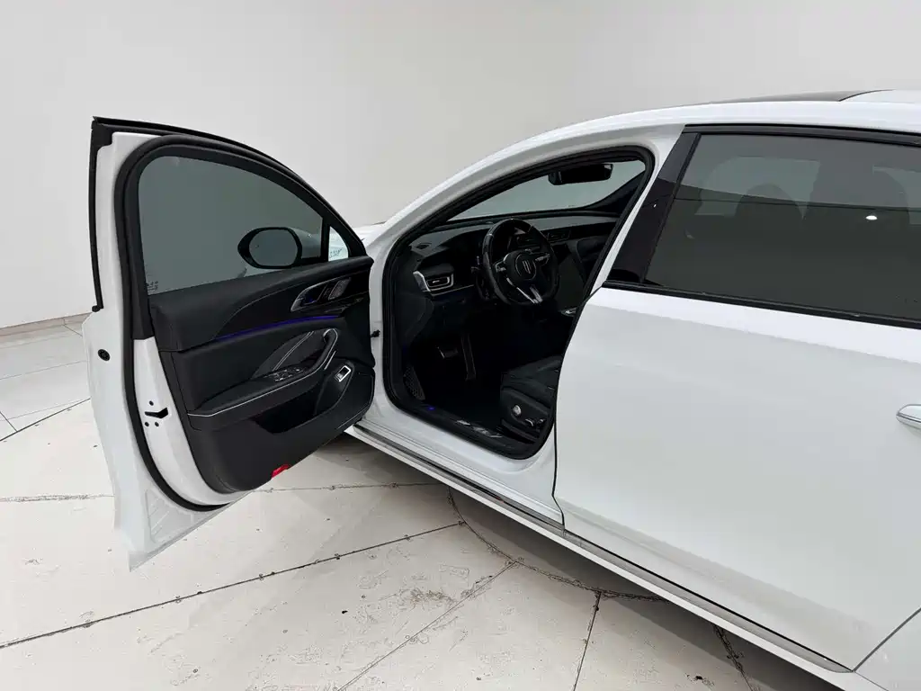 Hongqi H6 2023 2.0T Zhishang Edition купить на сайте DeffCars