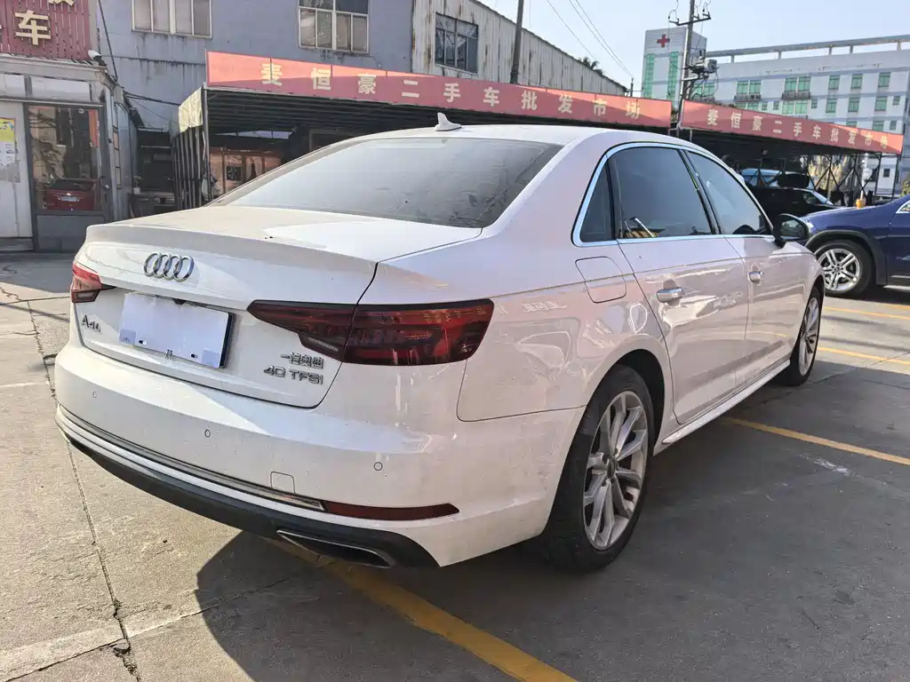 Audi A4L 2019 40 TFSI Enterprising National VI купить на сайте DeffCars