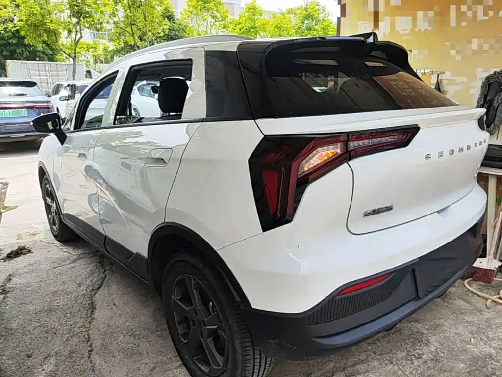 GEELY Geometry E Firefly 2023 model 320KM handsome tiger 5 seats купить на сайте DeffCars