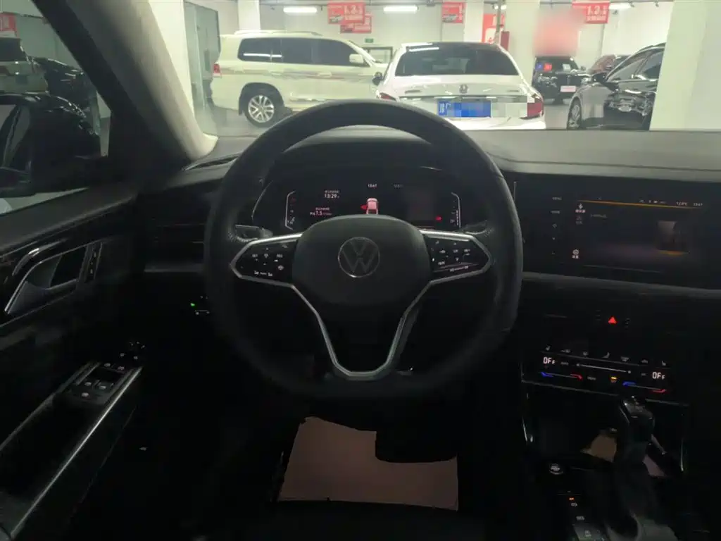 Passat 2023 330TSI Starry Sky Elite Edition купить на сайте DeffCars