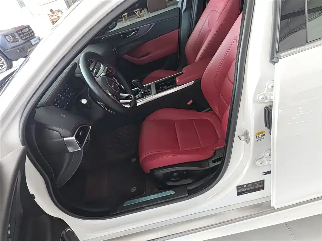 Jaguar XEL 2021 2.0T 250PS R-DYNAMIC S Advanced Sports Edition купить на сайте DeffCars
