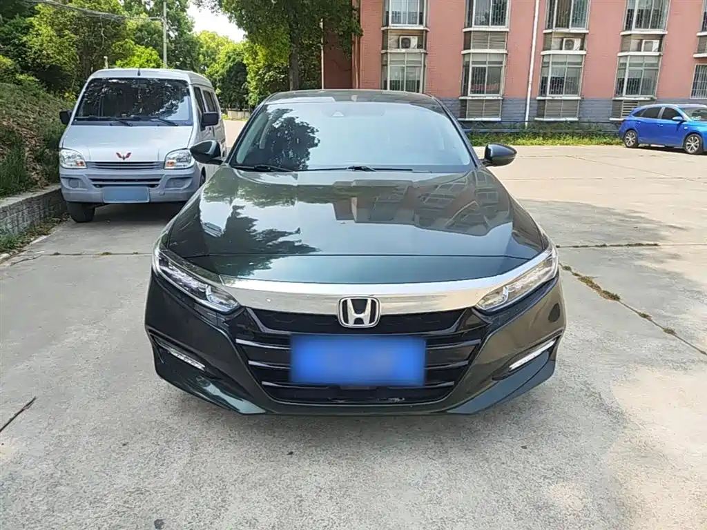 Accord 2018 Sharp Hybrid 2.0L Sharp Collar Edition National VI купить на сайте DeffCars