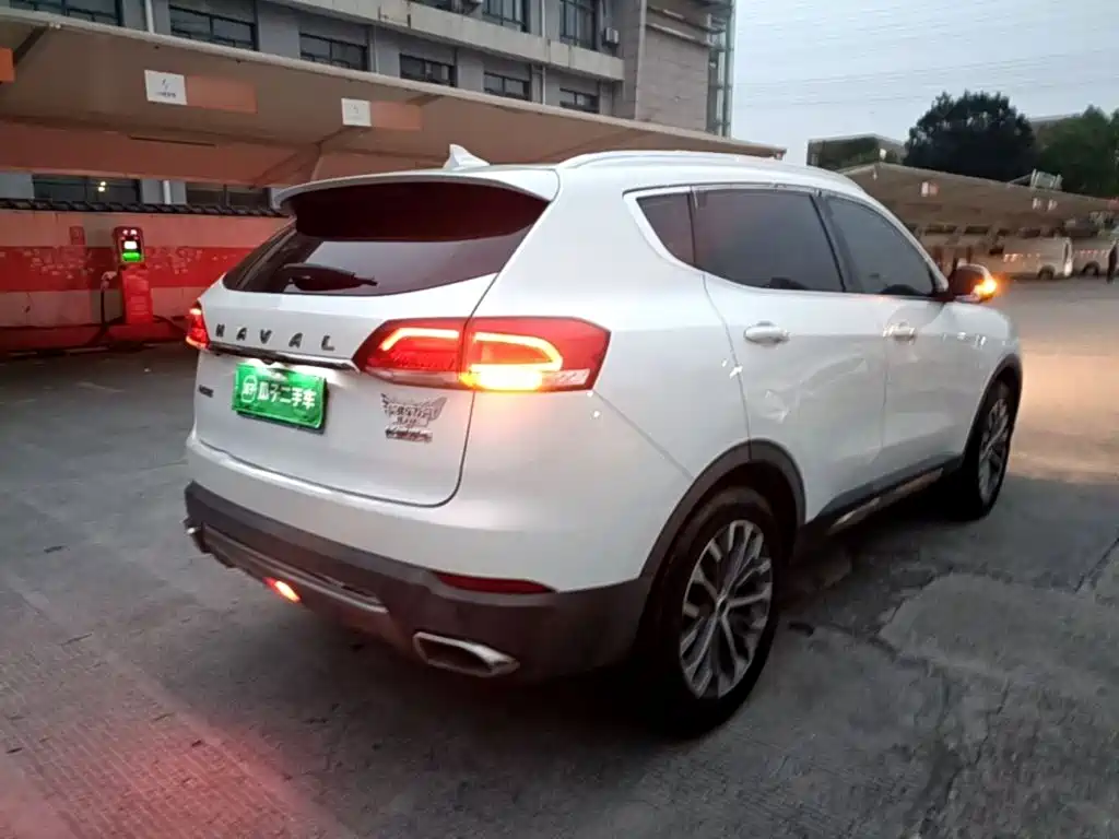 Haval H6 2017 Blue Label 1.5T automatic two-wheel drive smart model купить на сайте DeffCars