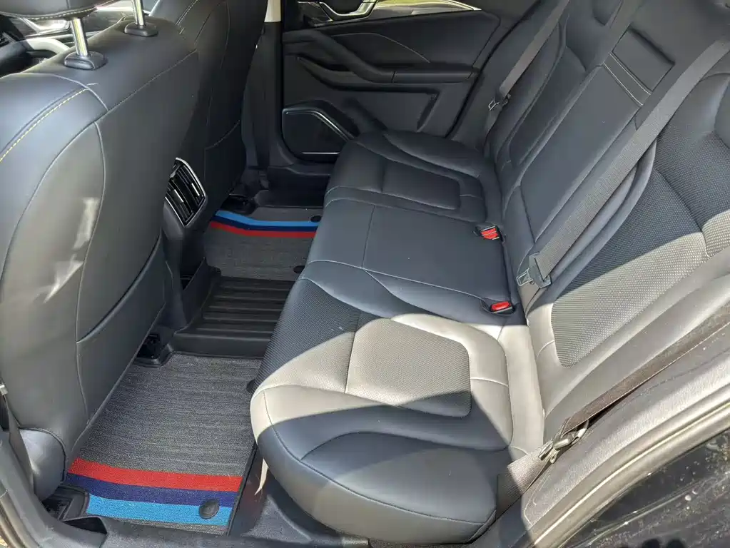 Pentium B70 2021 1.5T automatic enjoyment type купить на сайте DeffCars